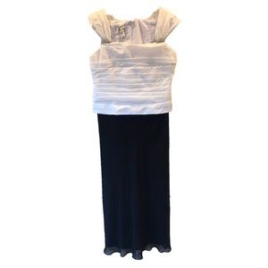 NWT! La Nuit Black & White cocktail dressy dress